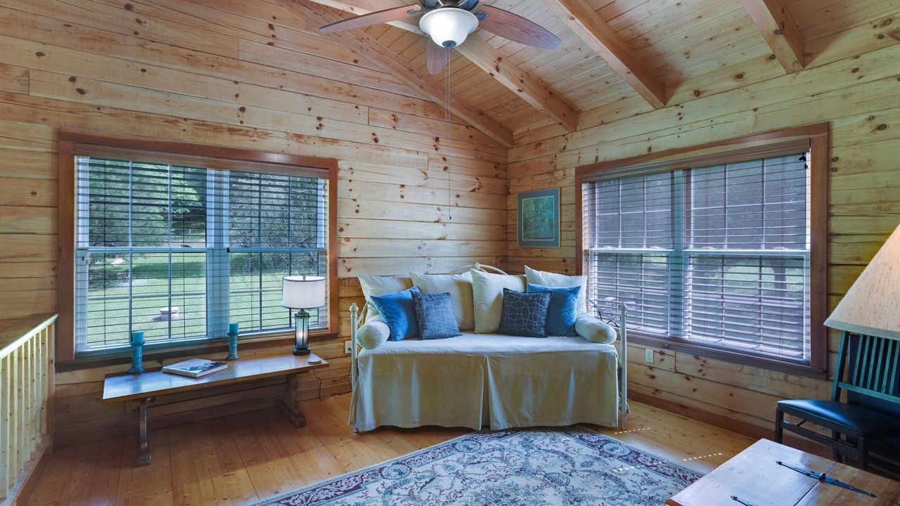 Photo of Bedroom in Indian Rock Springs