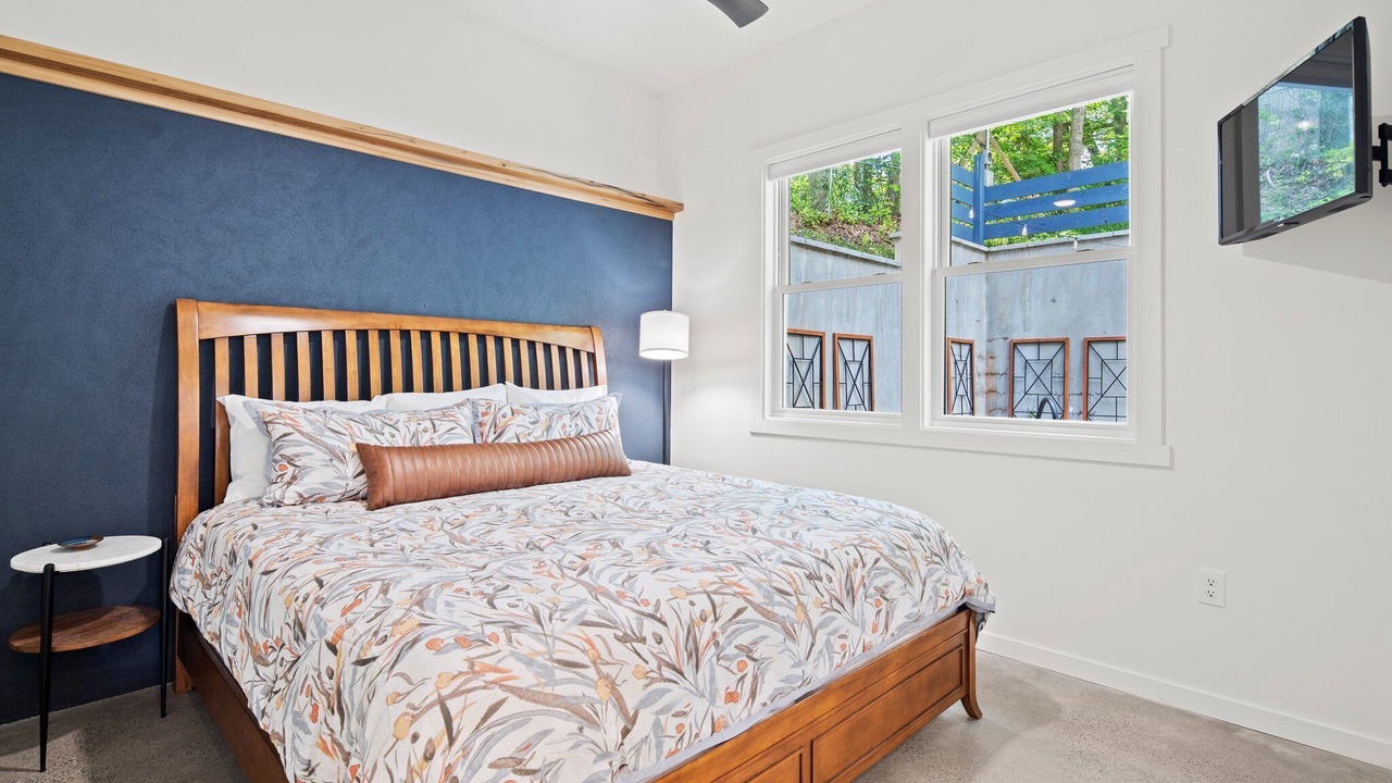 Photo of Bedroom in Black Mountain