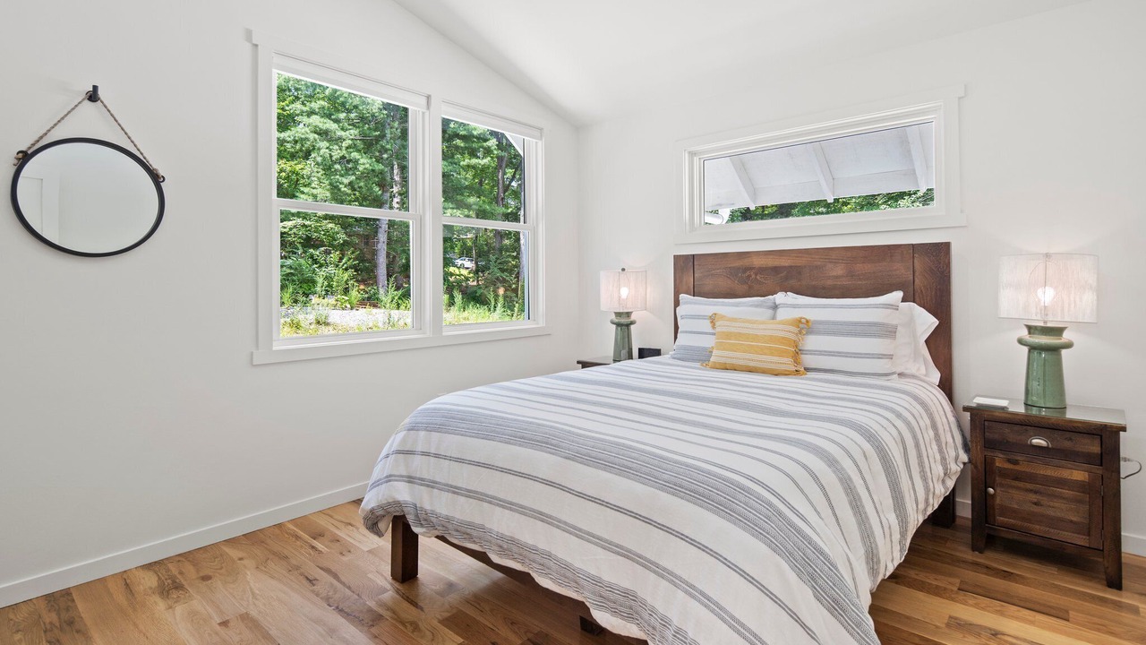 Photo of Bedroom in Black Mountain