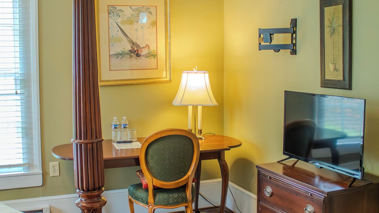 Photo of Bedroom in Clinton