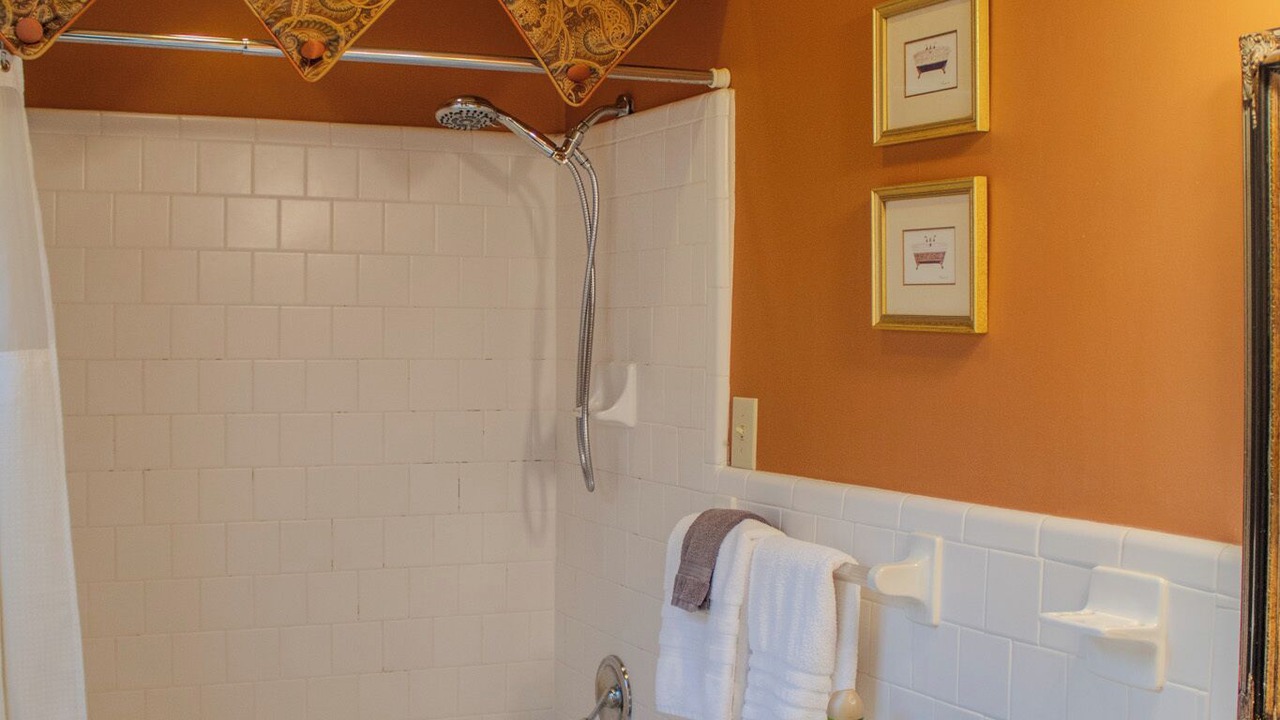 Photo of Bathroom in Clinton
