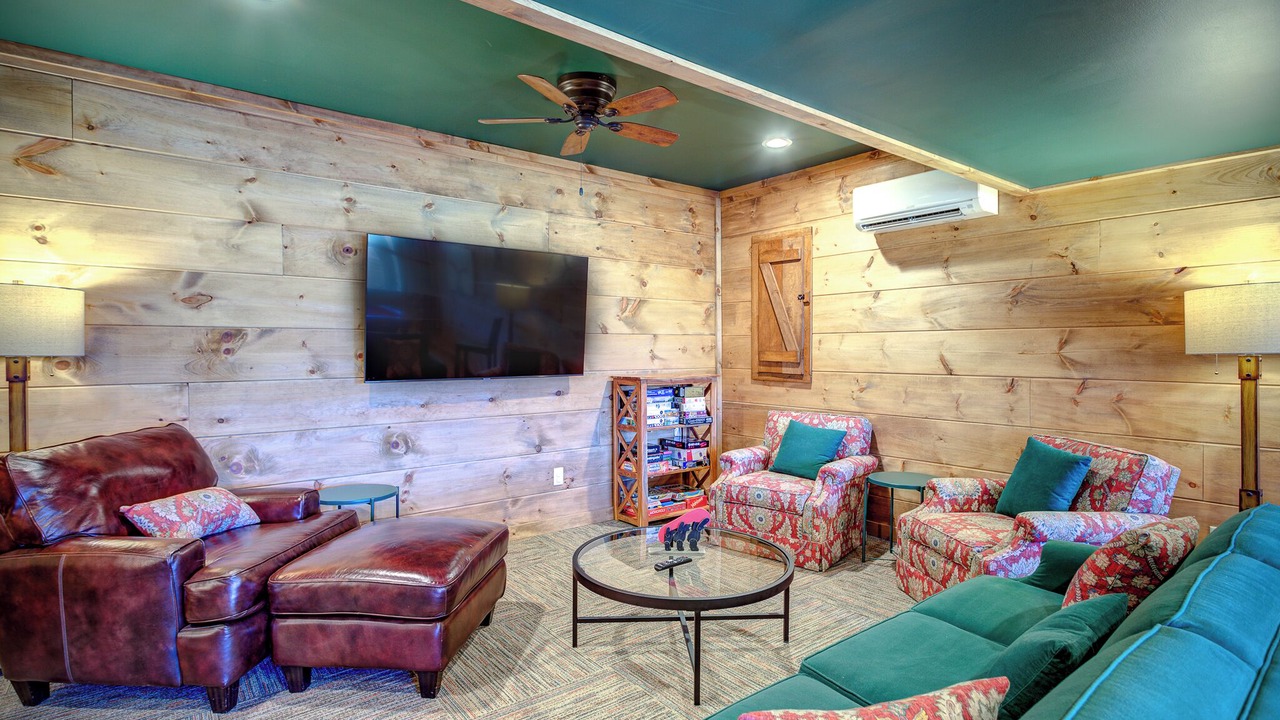 Photo of Livingroom in Boone