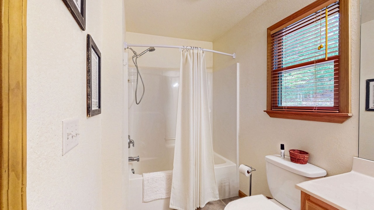 Photo of Bathroom in Murphy