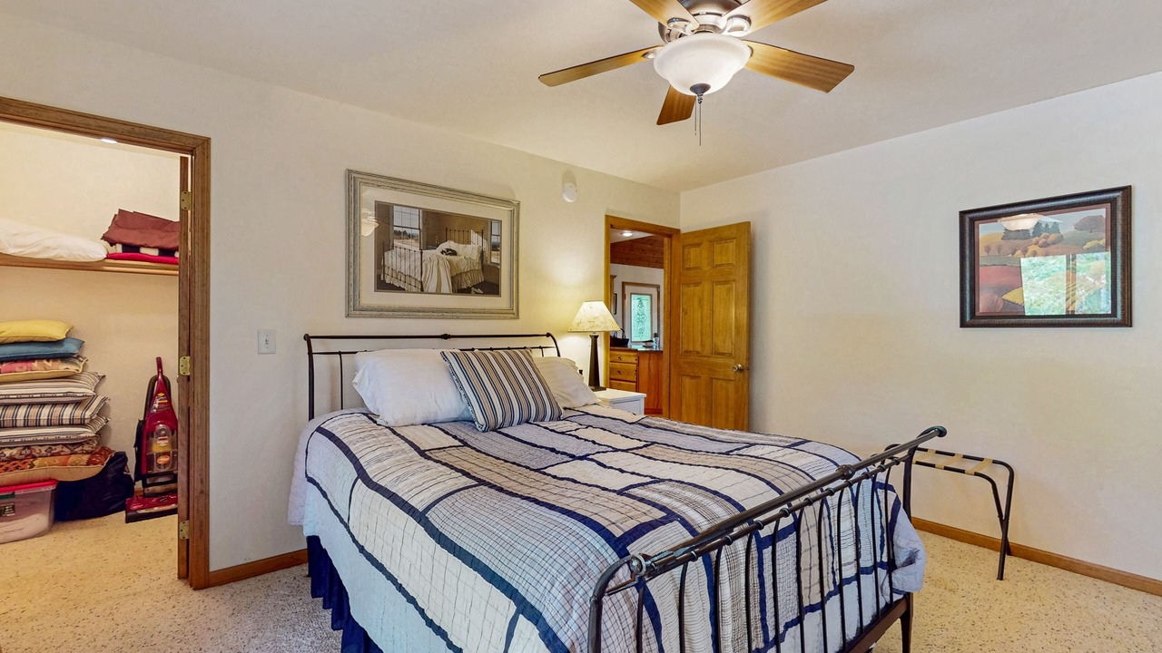 Photo of Bedroom in Murphy