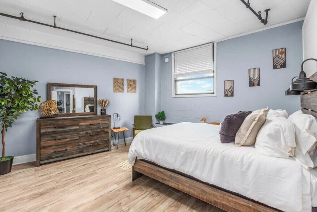 Photo of Bedroom in Jonesville