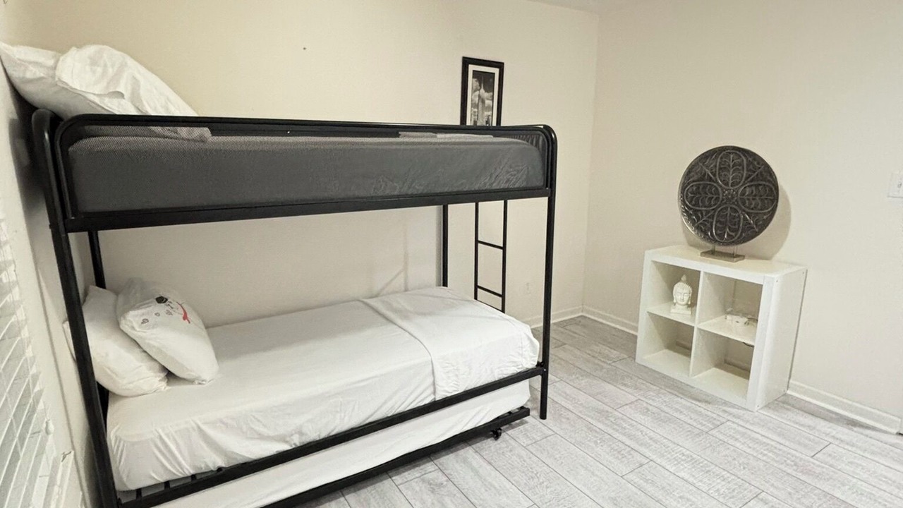 Photo of Bedroom in Garner