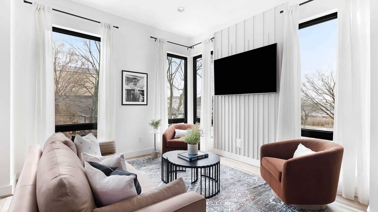 Photo of Bedroom in Eighth Avenue