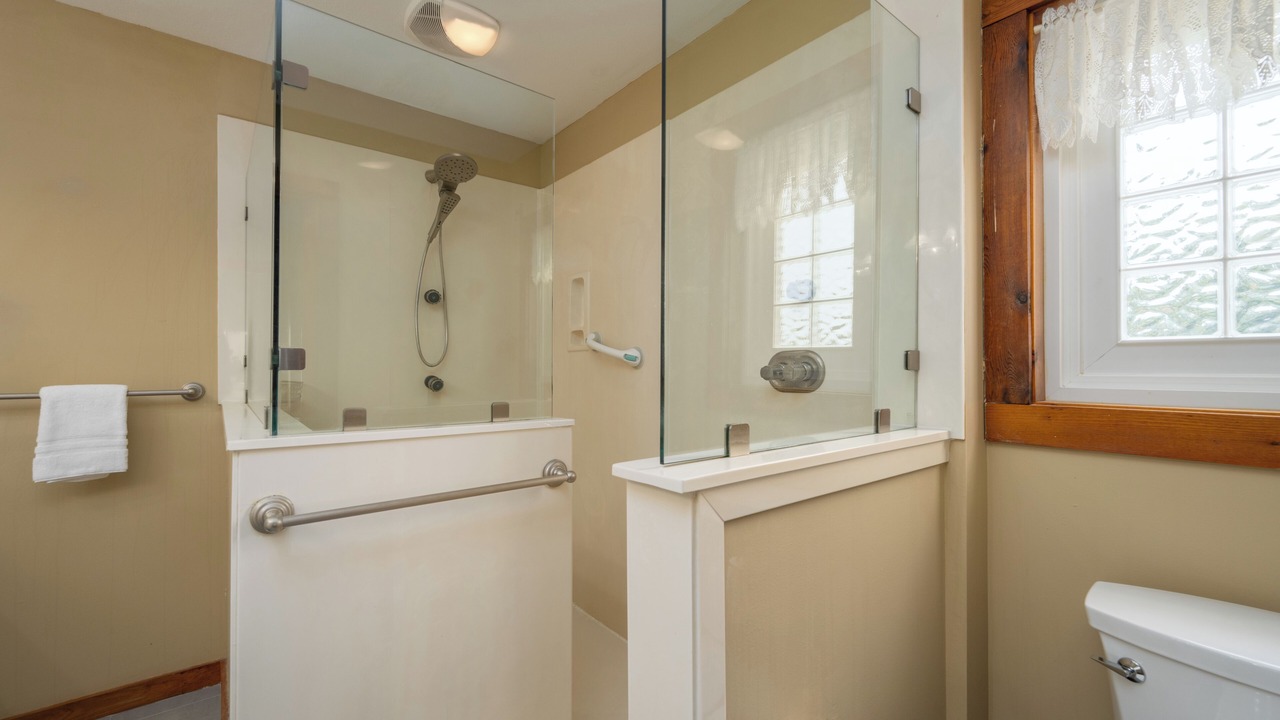 Photo of Bathroom in Saint Helena Island