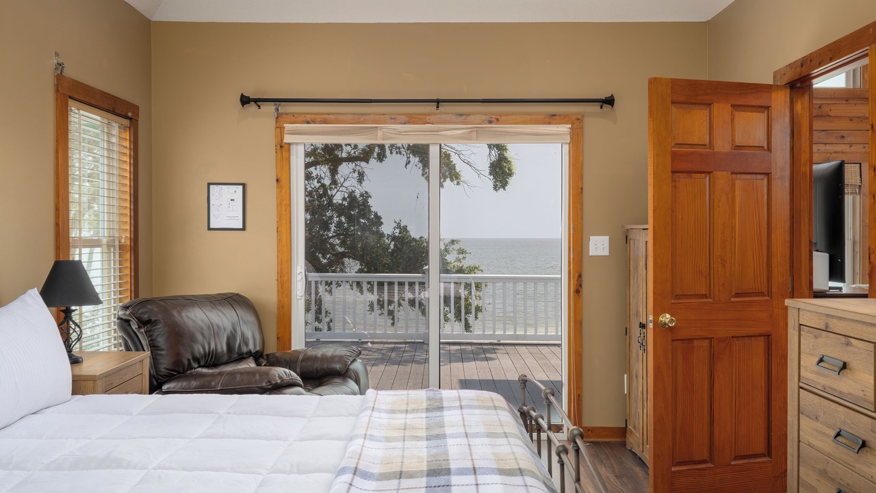 Photo of Bedroom in Saint Helena Island