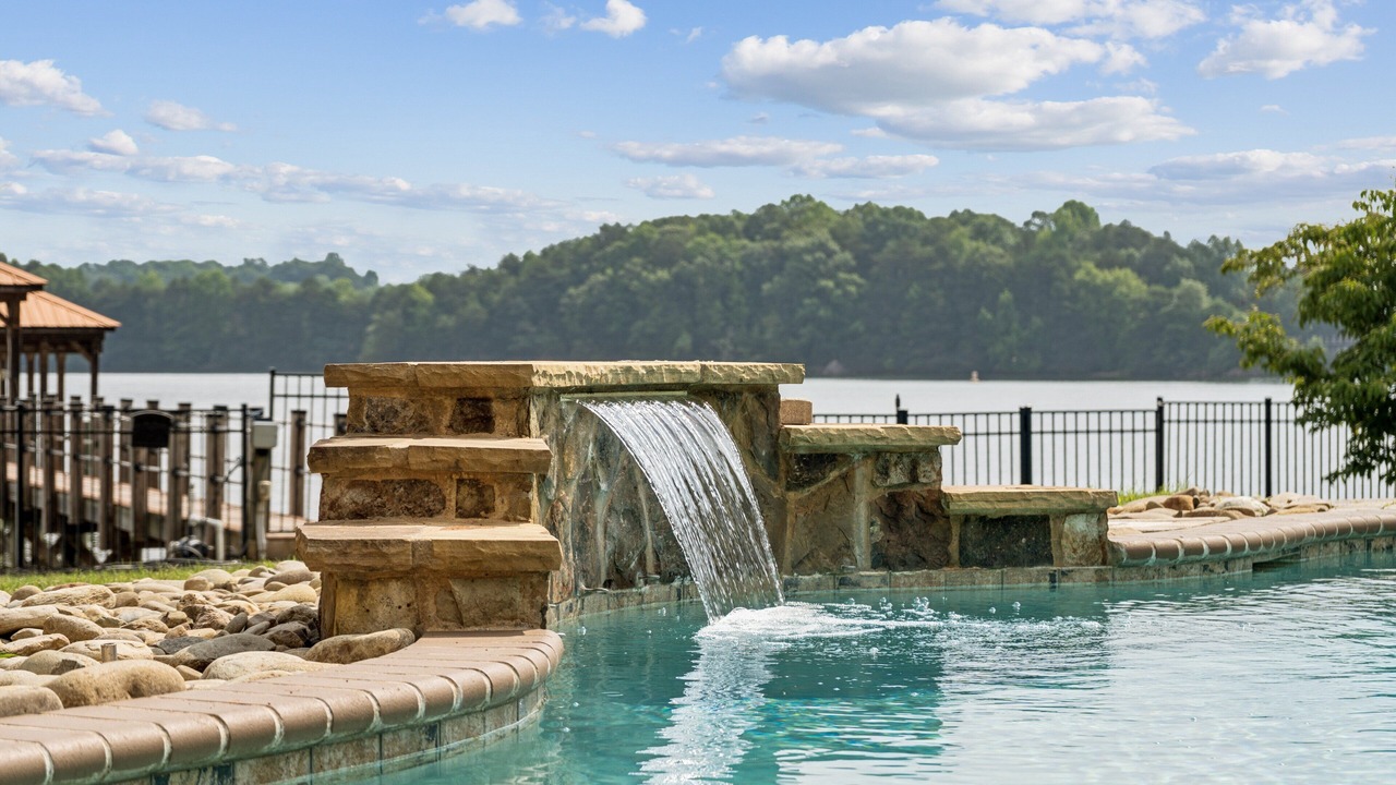 Photo of Outdoor in Lake Norman of Catawba