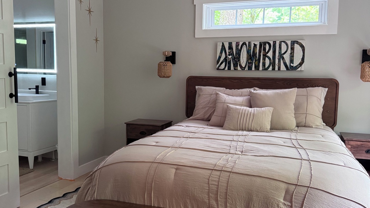 Photo of Bedroom in Robbinsville