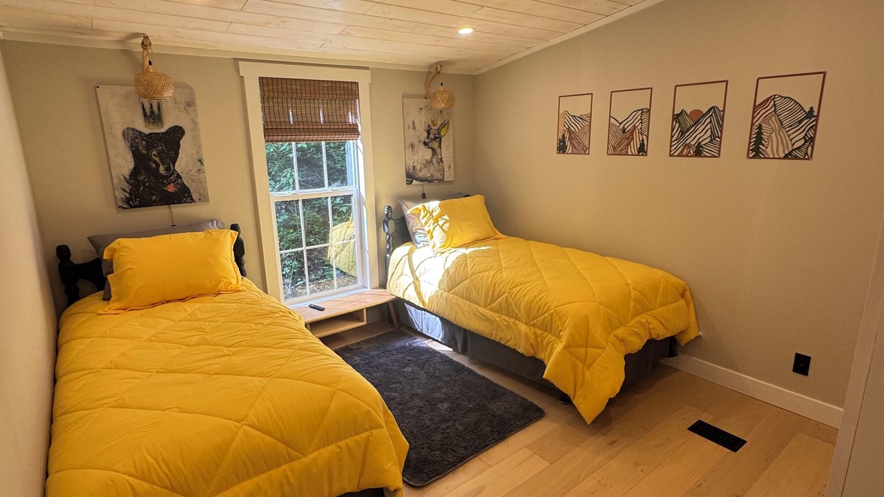 Photo of Bedroom in Robbinsville