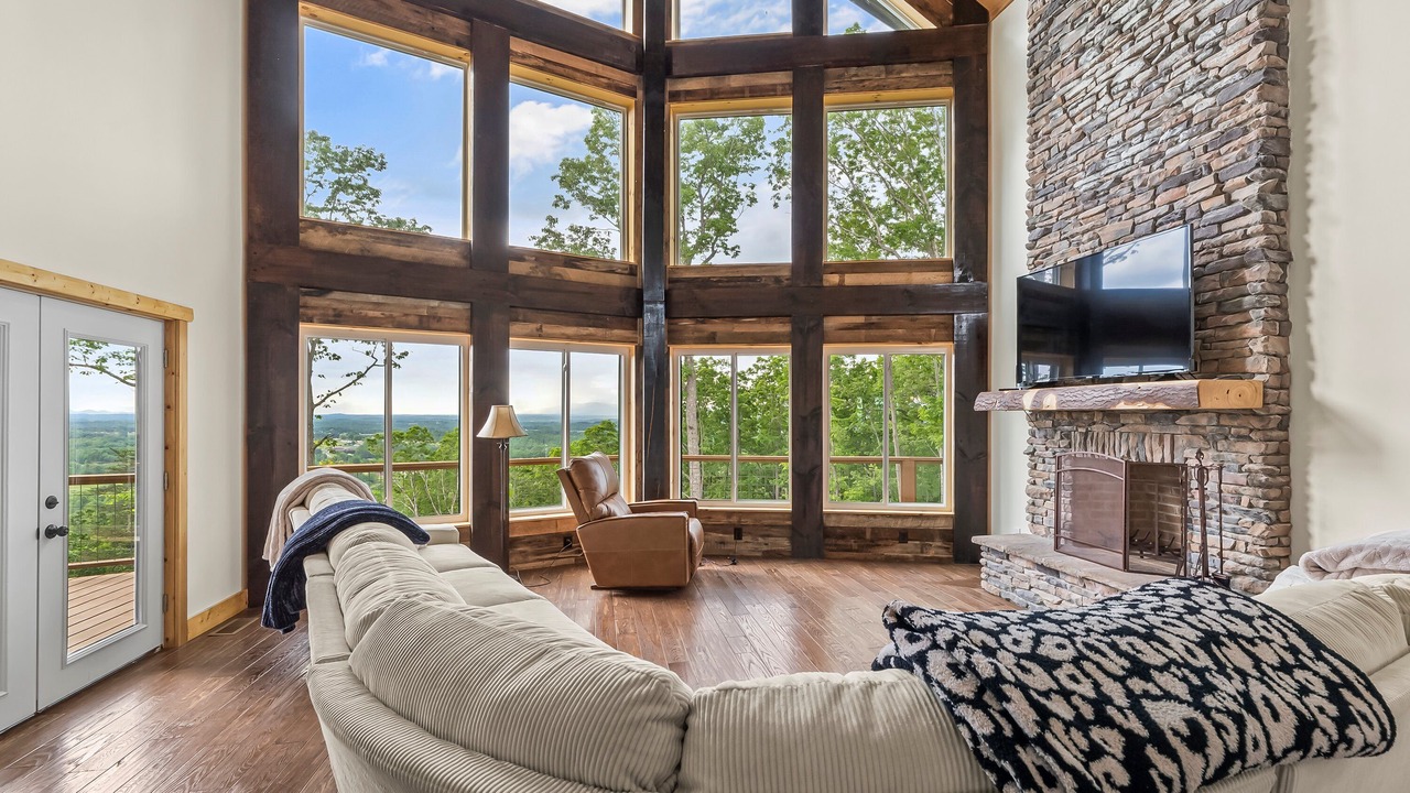 Photo of Livingroom in Morganton