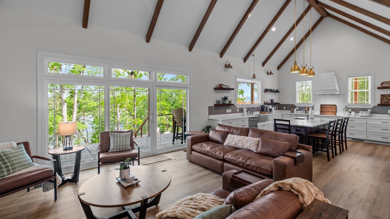 Photo of Livingroom in Southmont