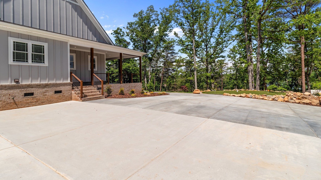 Photo of Outdoor in Southmont
