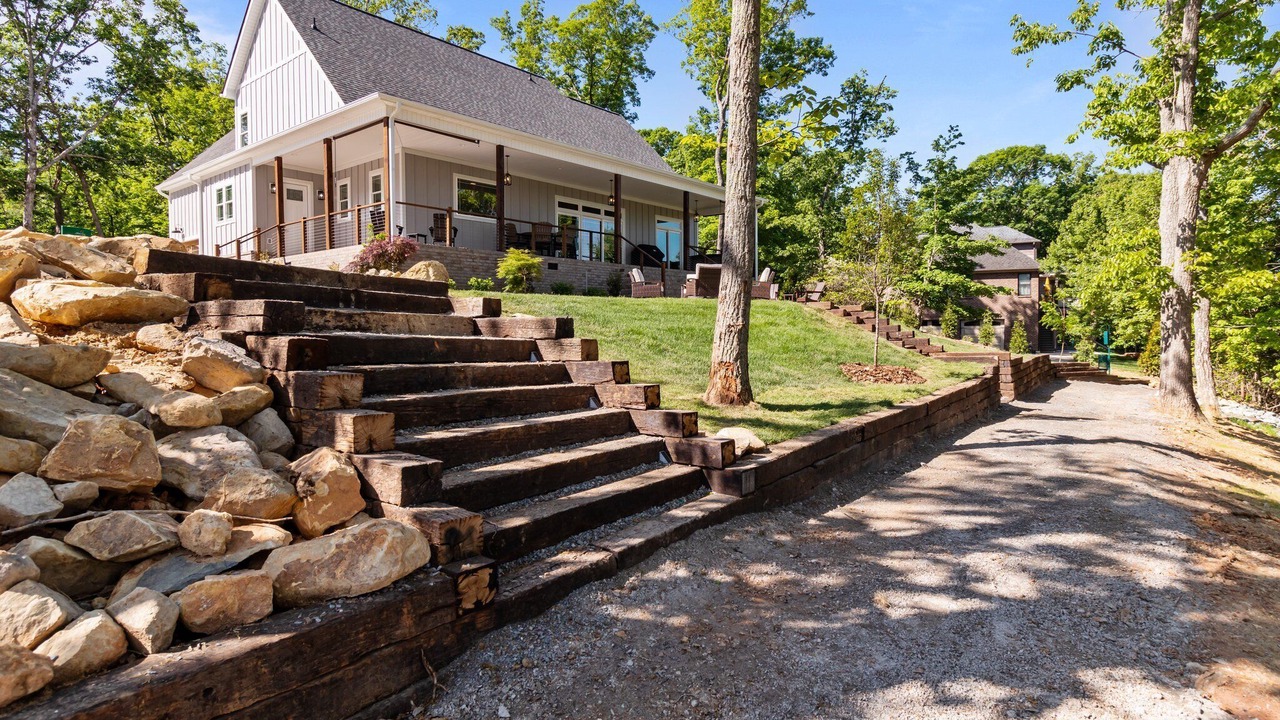 Photo of Outdoor in Southmont