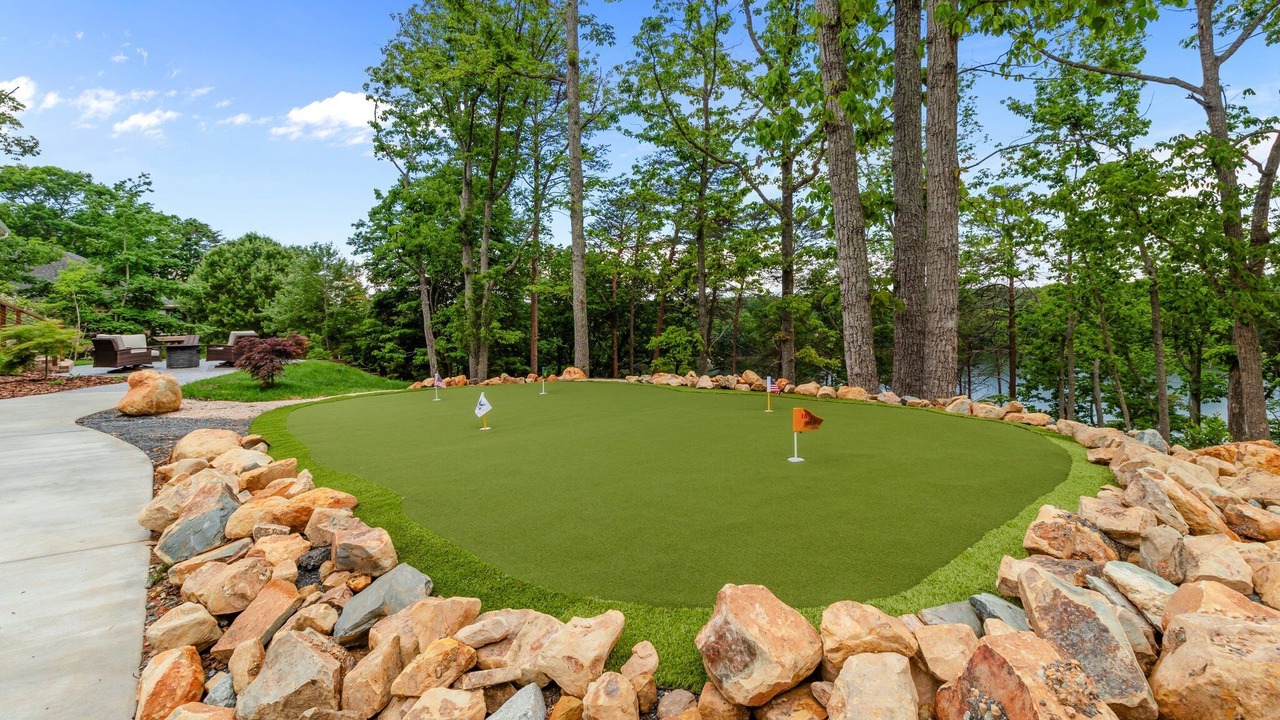 Photo of Outdoor in Southmont