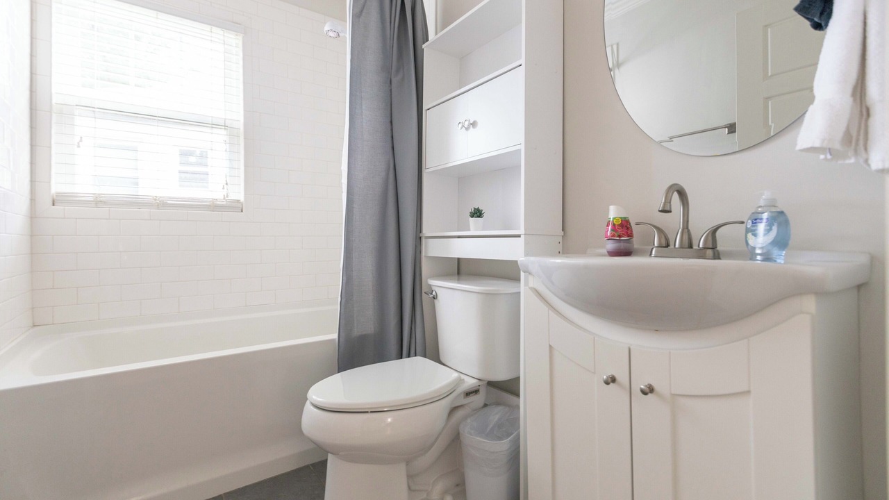 Photo of Bathroom in Villa Heights