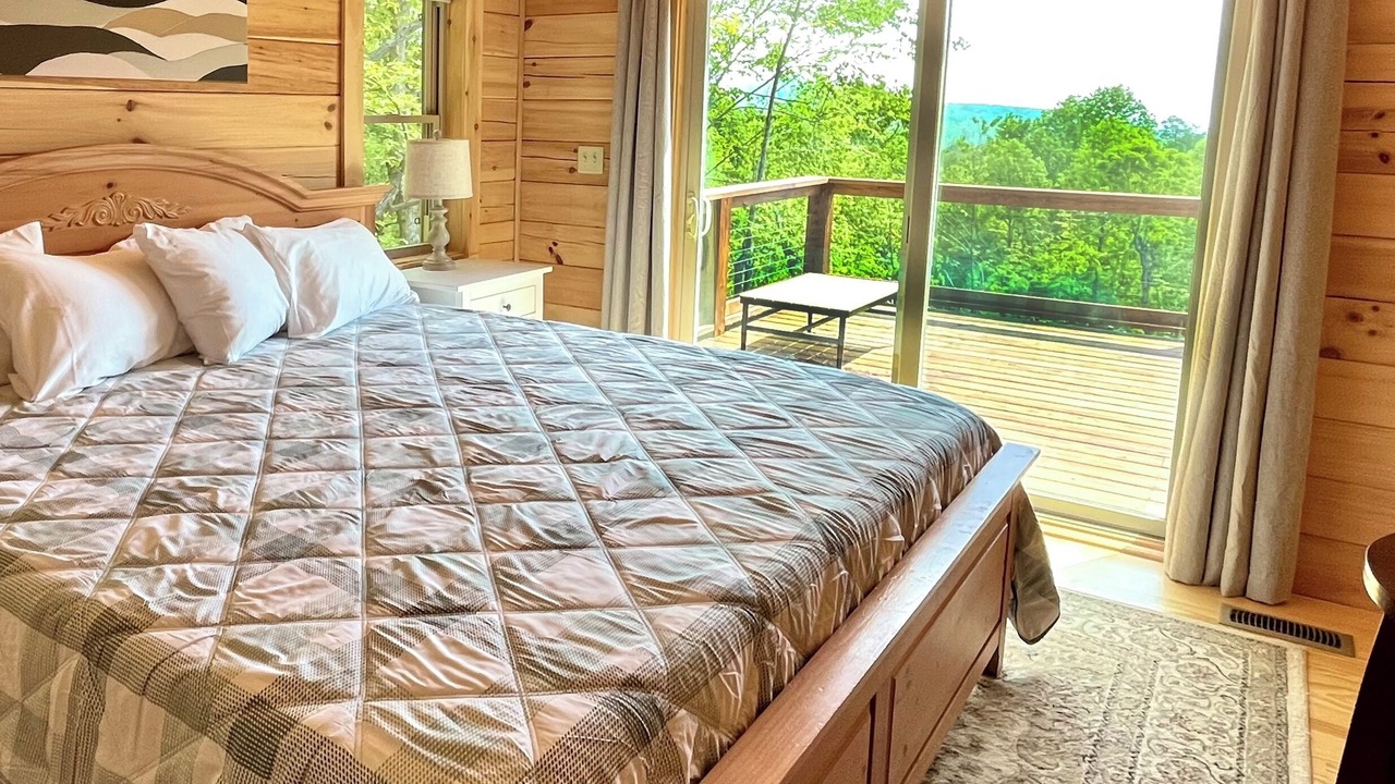 Photo of Bedroom in Black Mountain