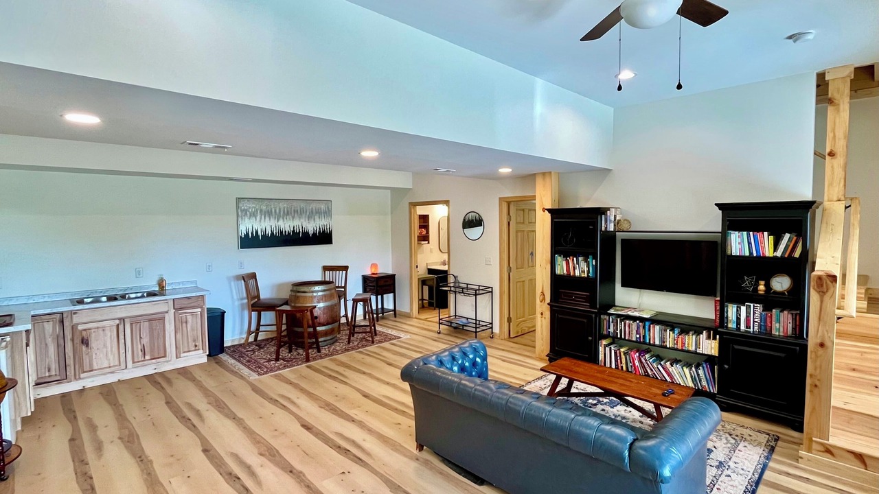 Photo of Livingroom in Black Mountain