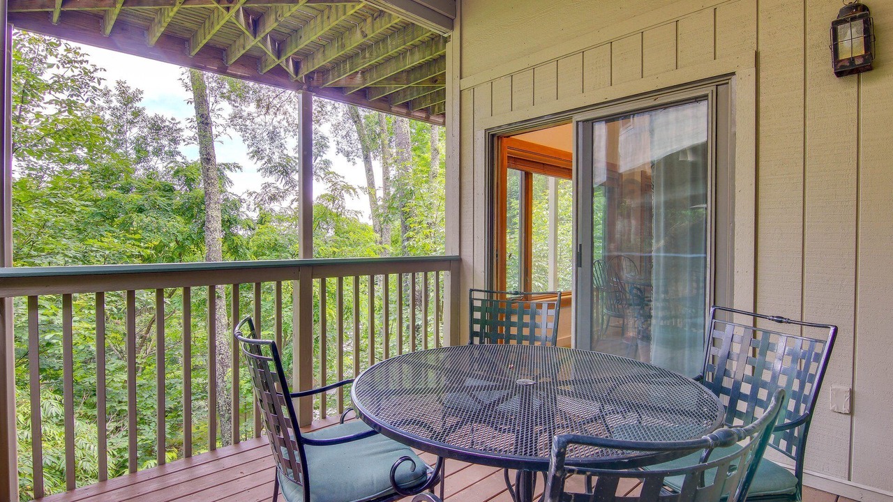 Photo of Outdoor in Mountain Air