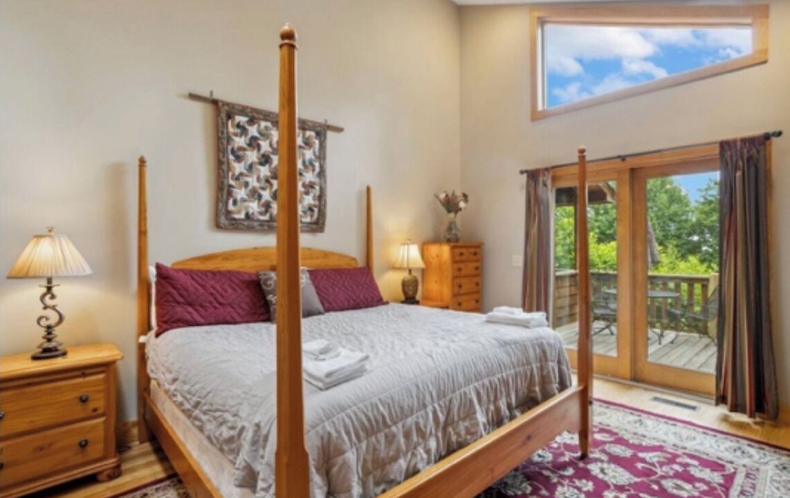 Photo of Bedroom in Apple Ridge