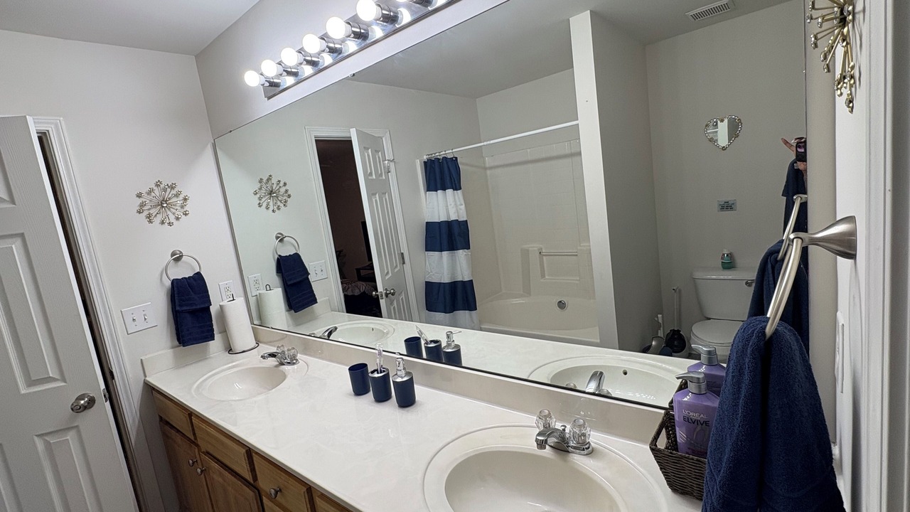 Photo of Bathroom in Oakdale