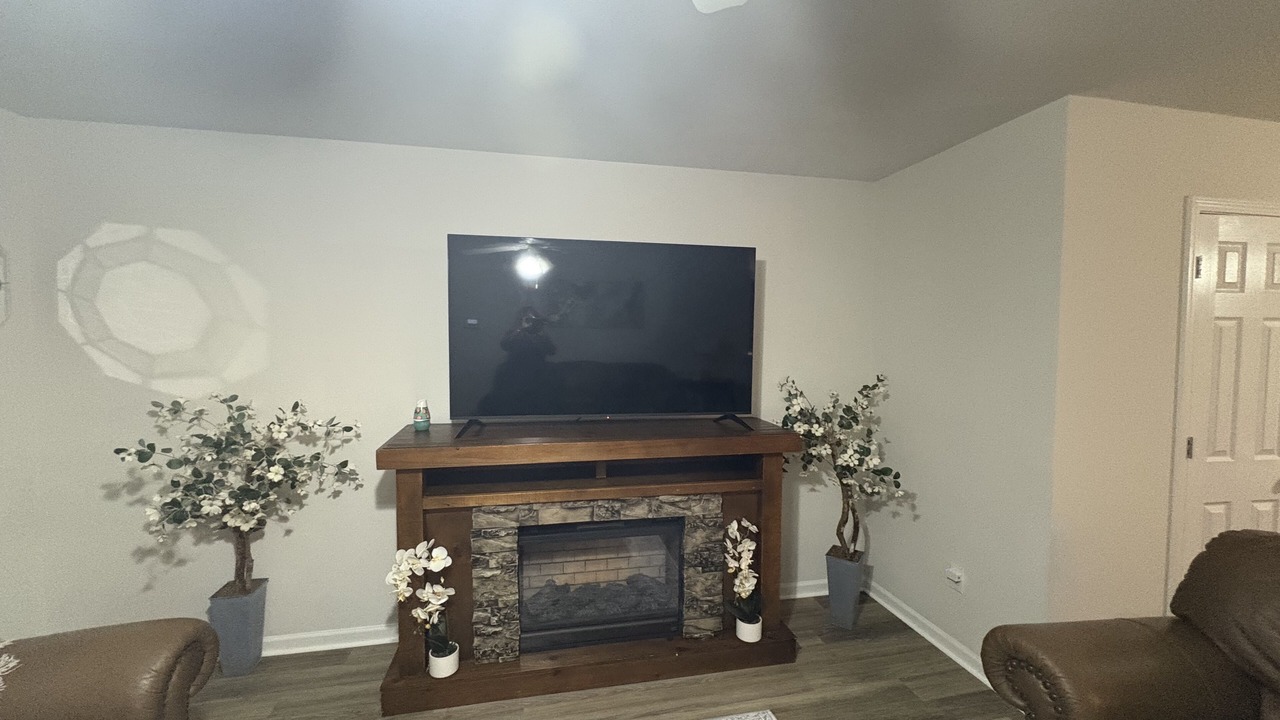 Photo of Livingroom in Oakdale