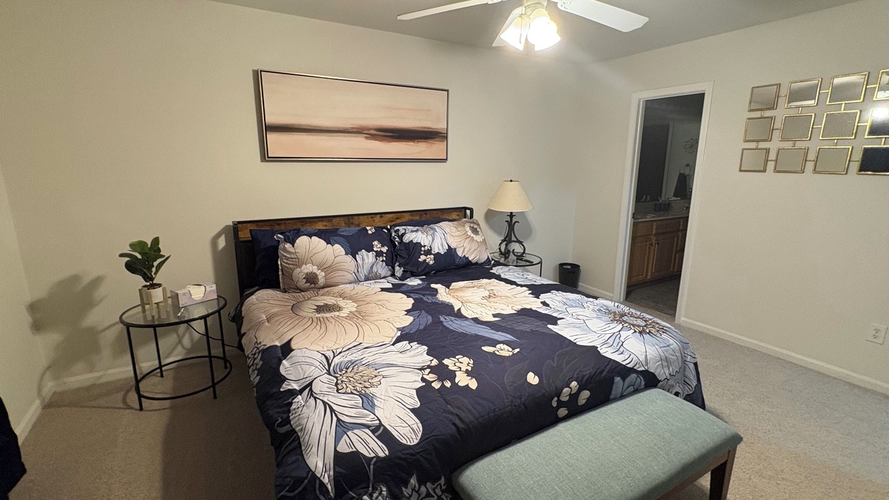 Photo of Bedroom in Oakdale