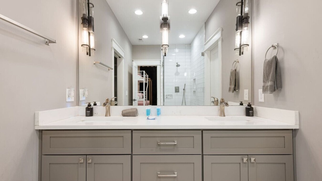Photo of Bathroom in Historic Waverly