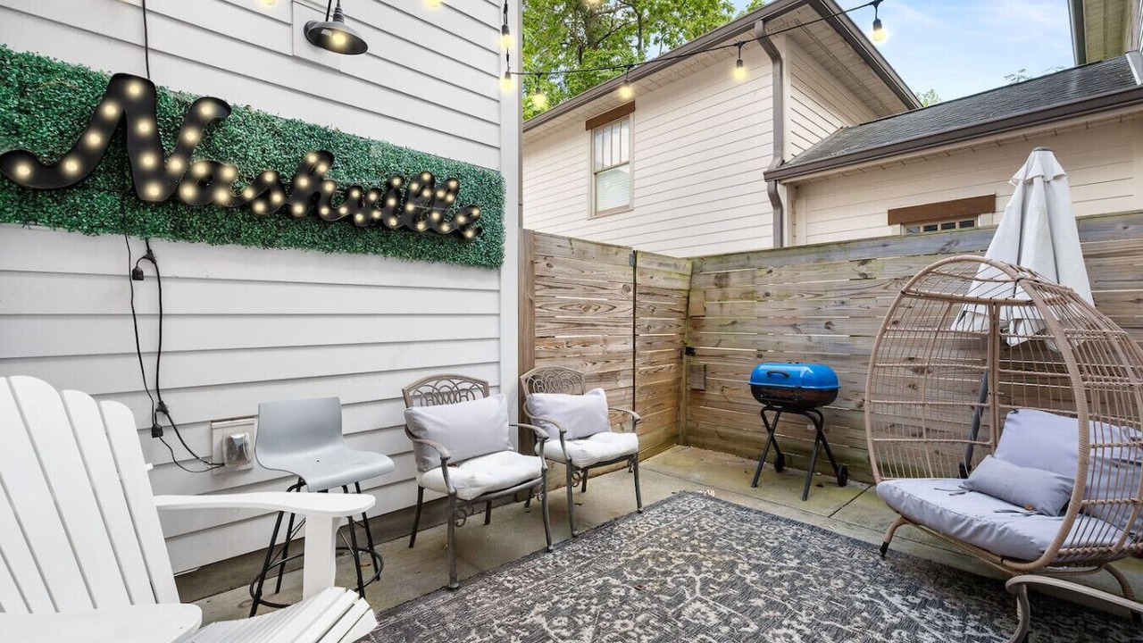 Photo of Patio Balcony in Historic Waverly
