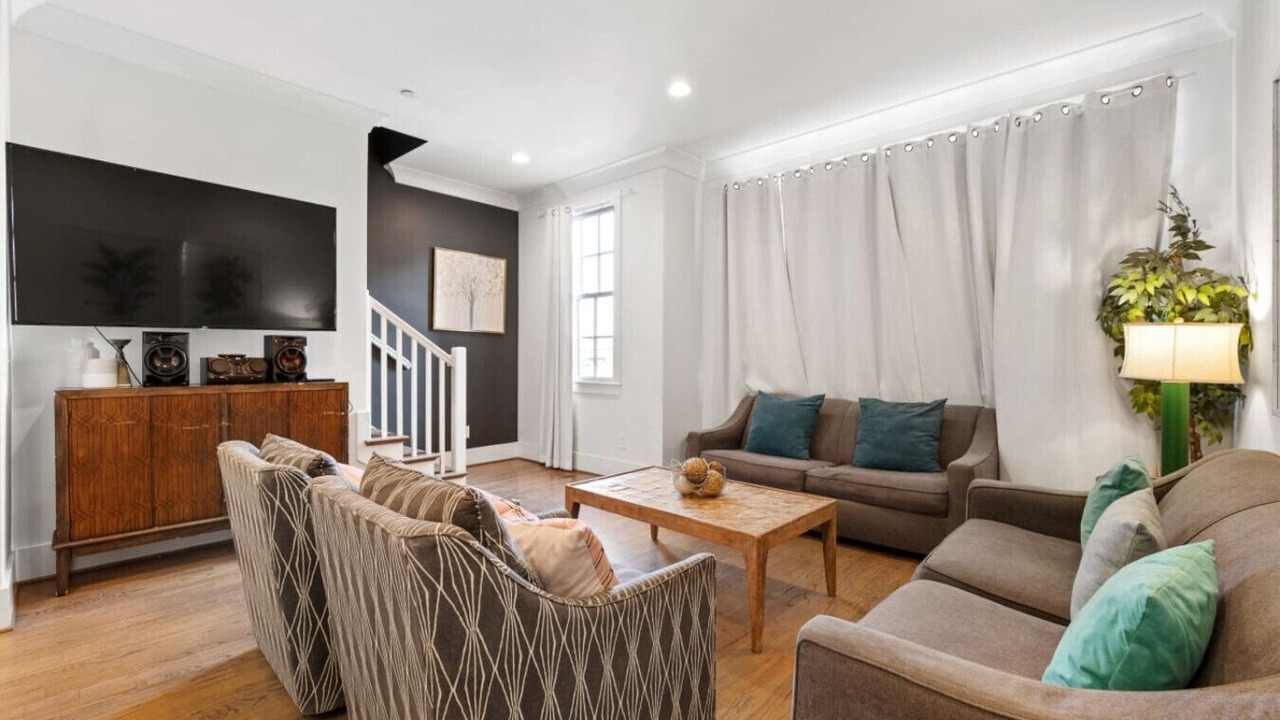 Photo of Livingroom in Rolling Mill Hill