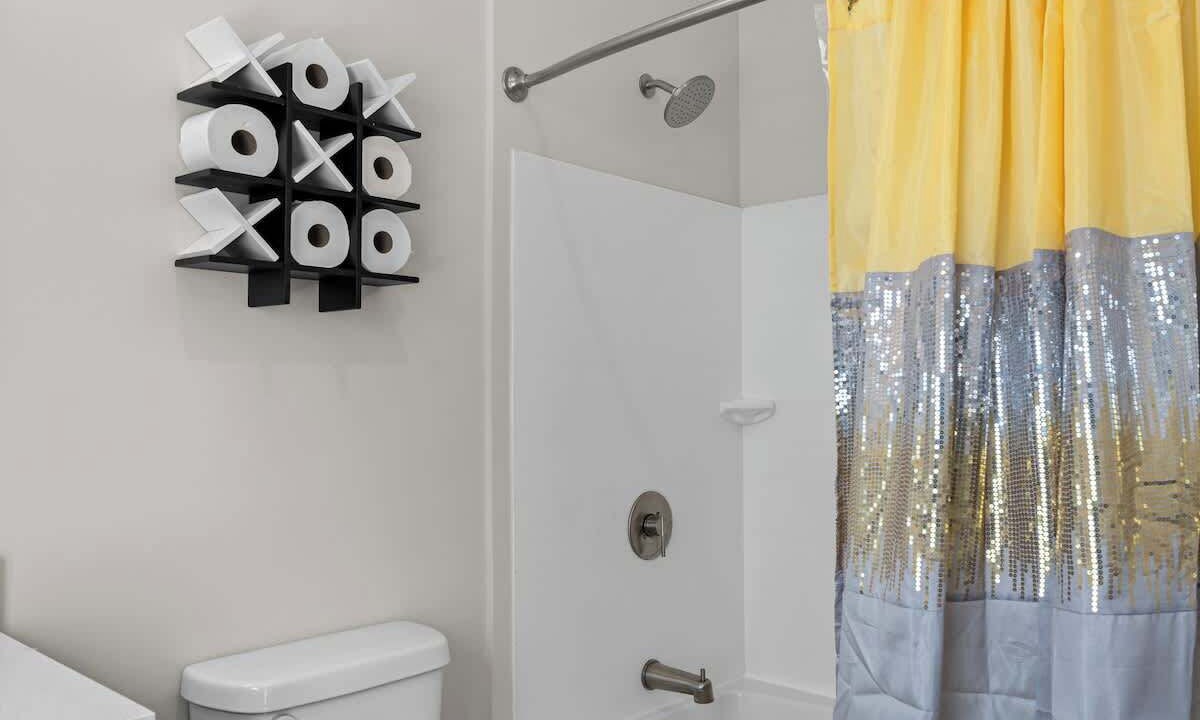 Photo of Bathroom in Eighth Avenue