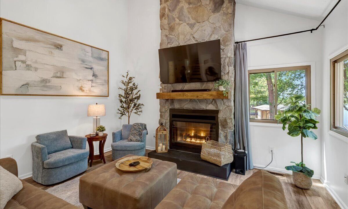 Photo of Livingroom in Henrico