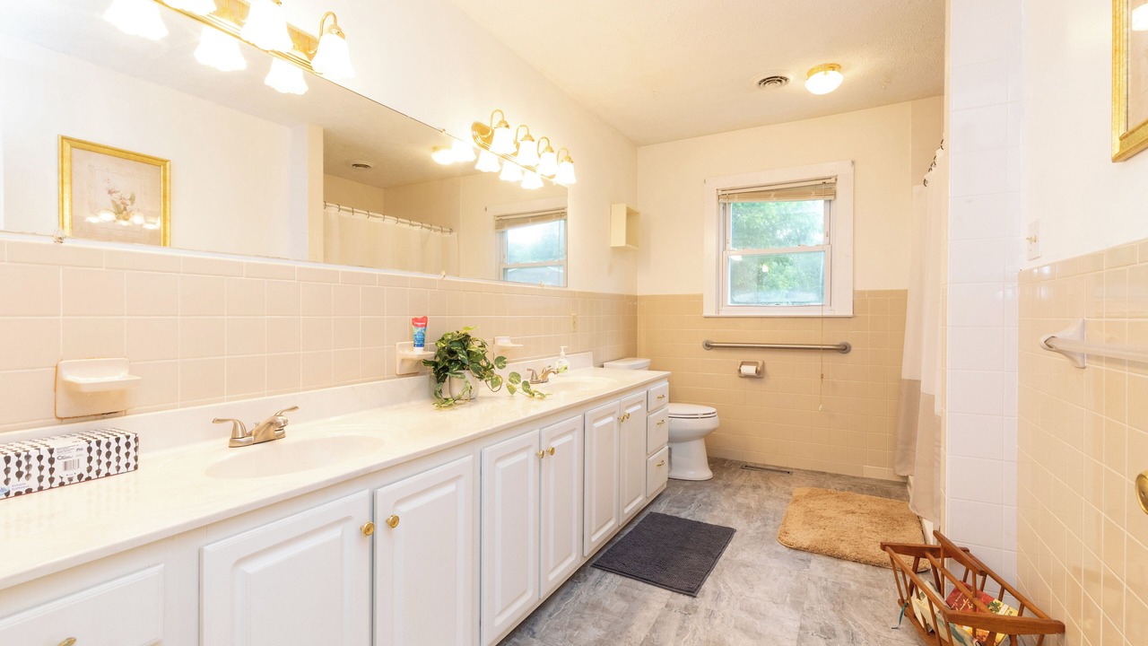 Photo of Bathroom in Morganton