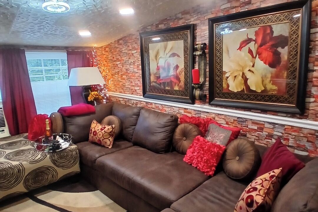 Photo of Livingroom in Southeast Raleigh