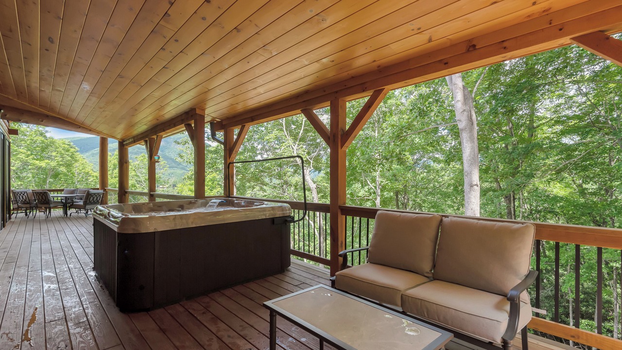 Photo of Patio Balcony in Buck Mountain