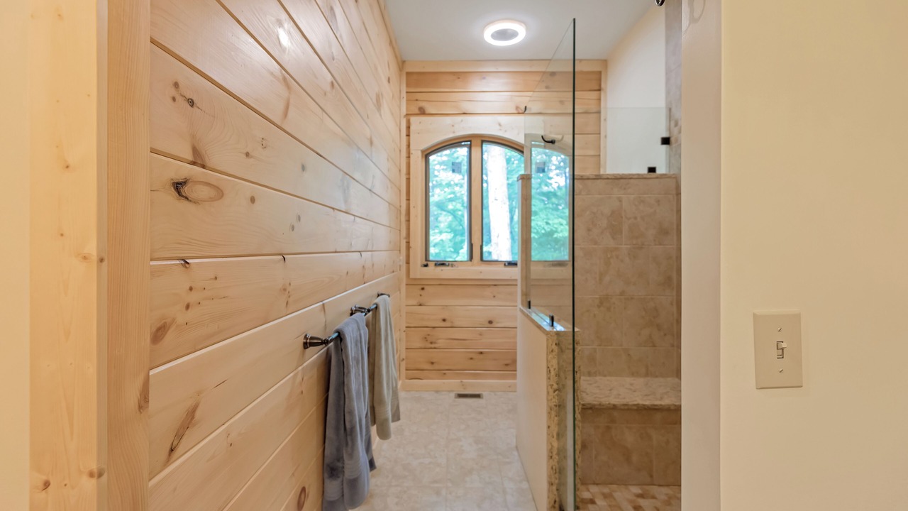 Photo of Bathroom in Buck Mountain