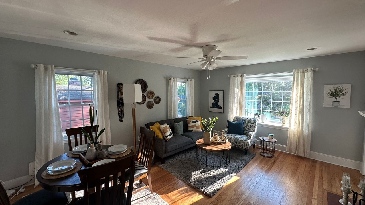 Photo of Livingroom in Terry Sanford