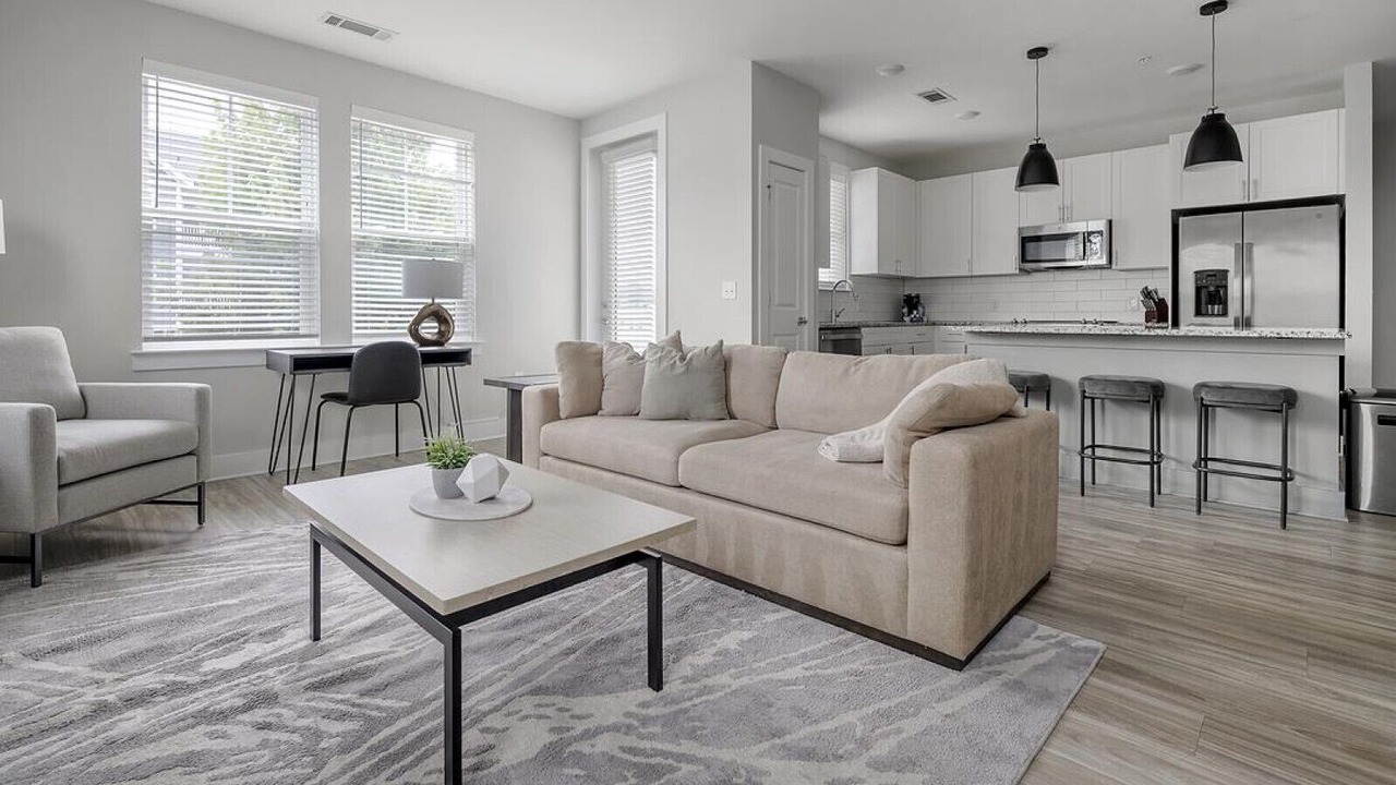 Photo of Livingroom in Matthews