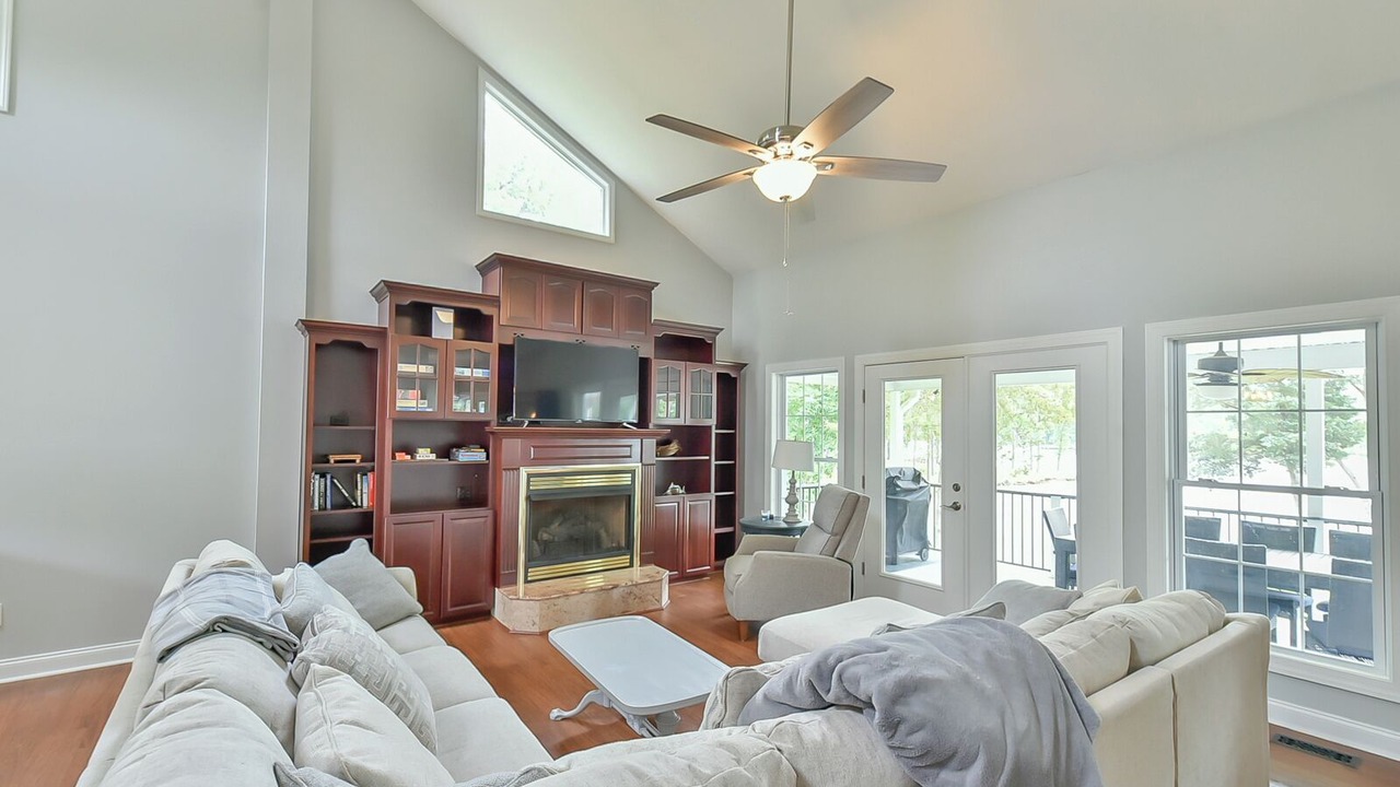 Photo of Livingroom in Semora