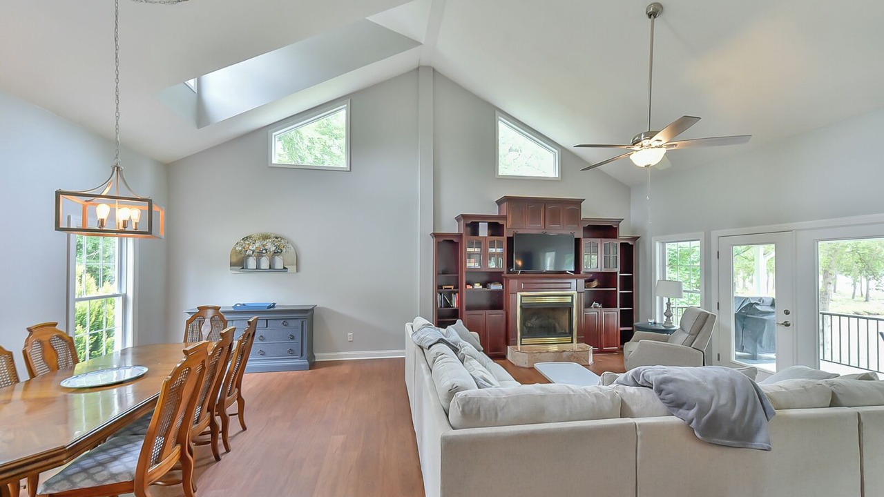 Photo of Livingroom in Semora