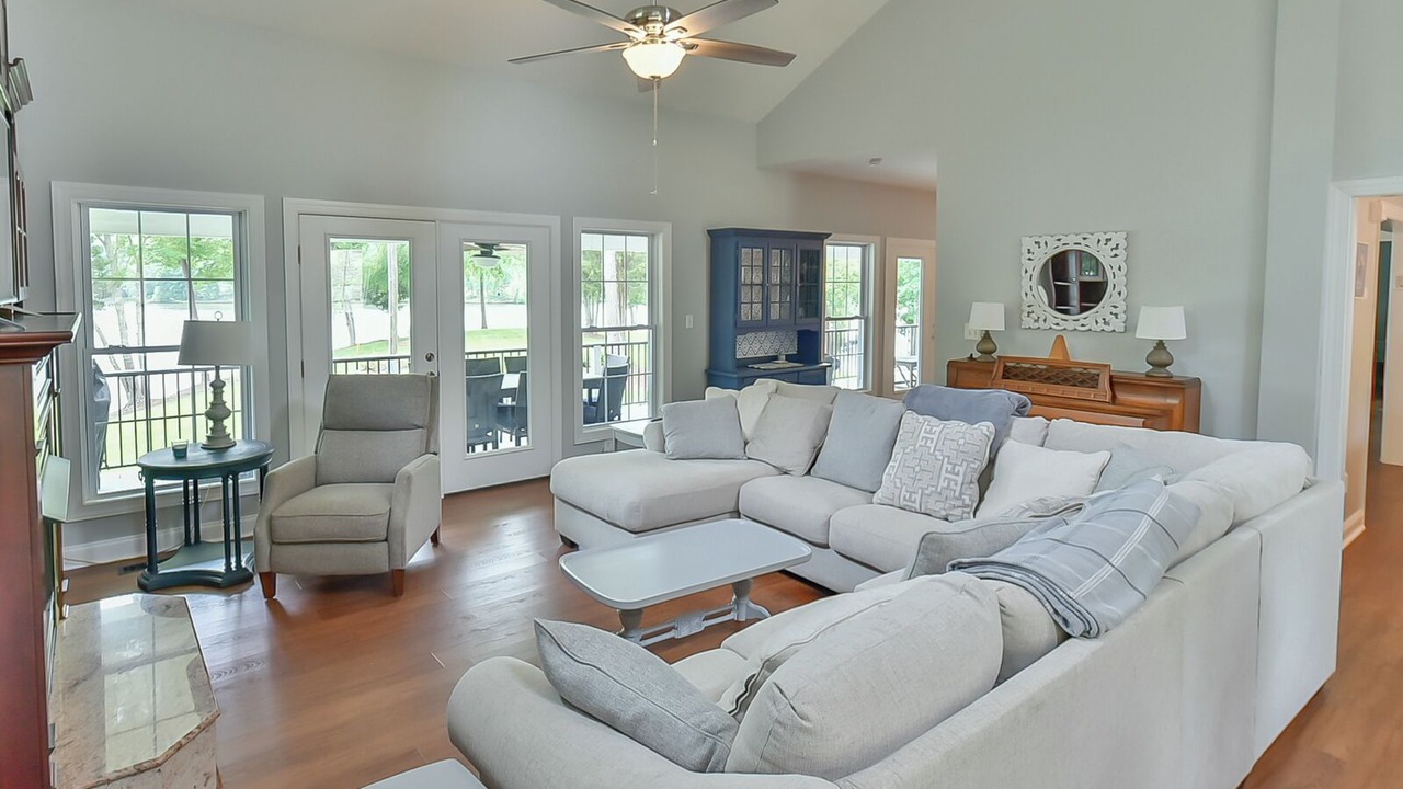 Photo of Livingroom in Semora
