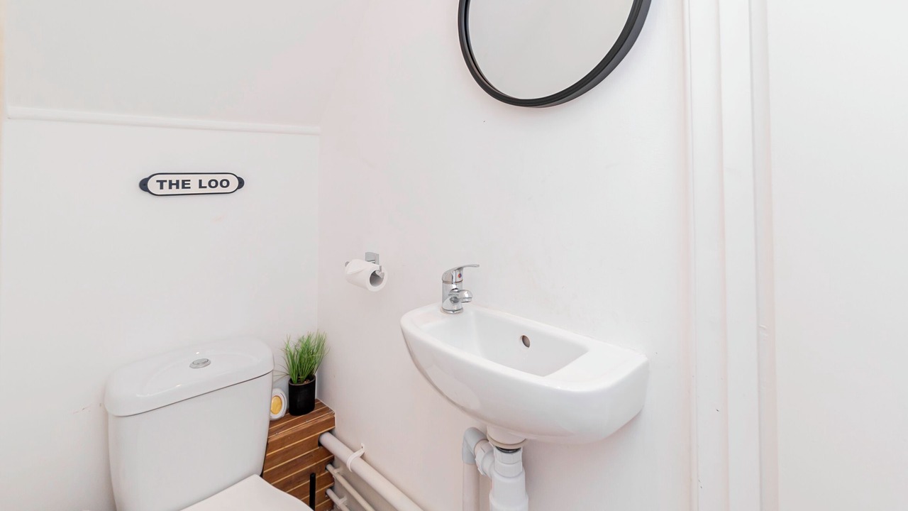Photo of Bathroom in Southampton City Centre