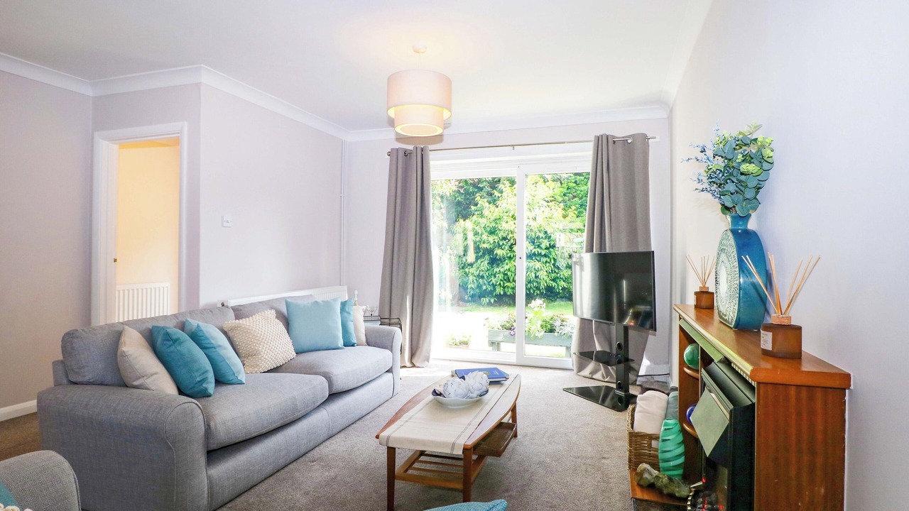 Photo of Livingroom in Rustington