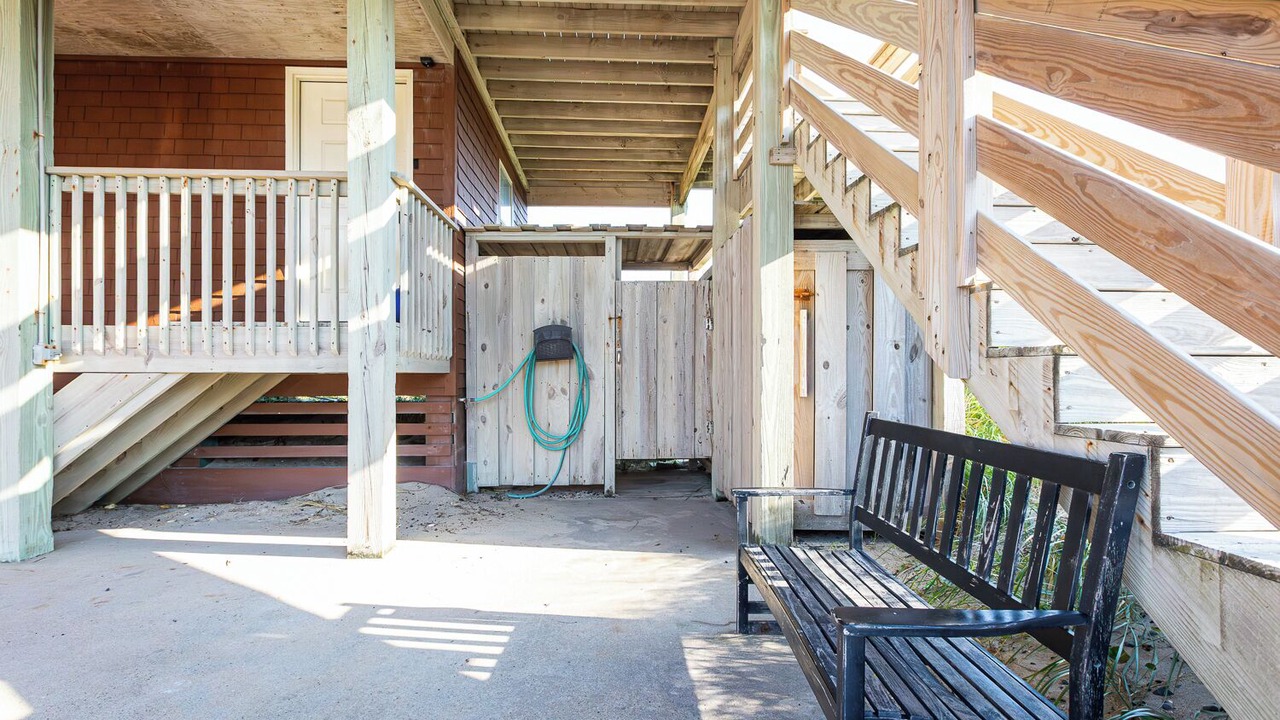 Photo of Patio Balcony in Rodanthe