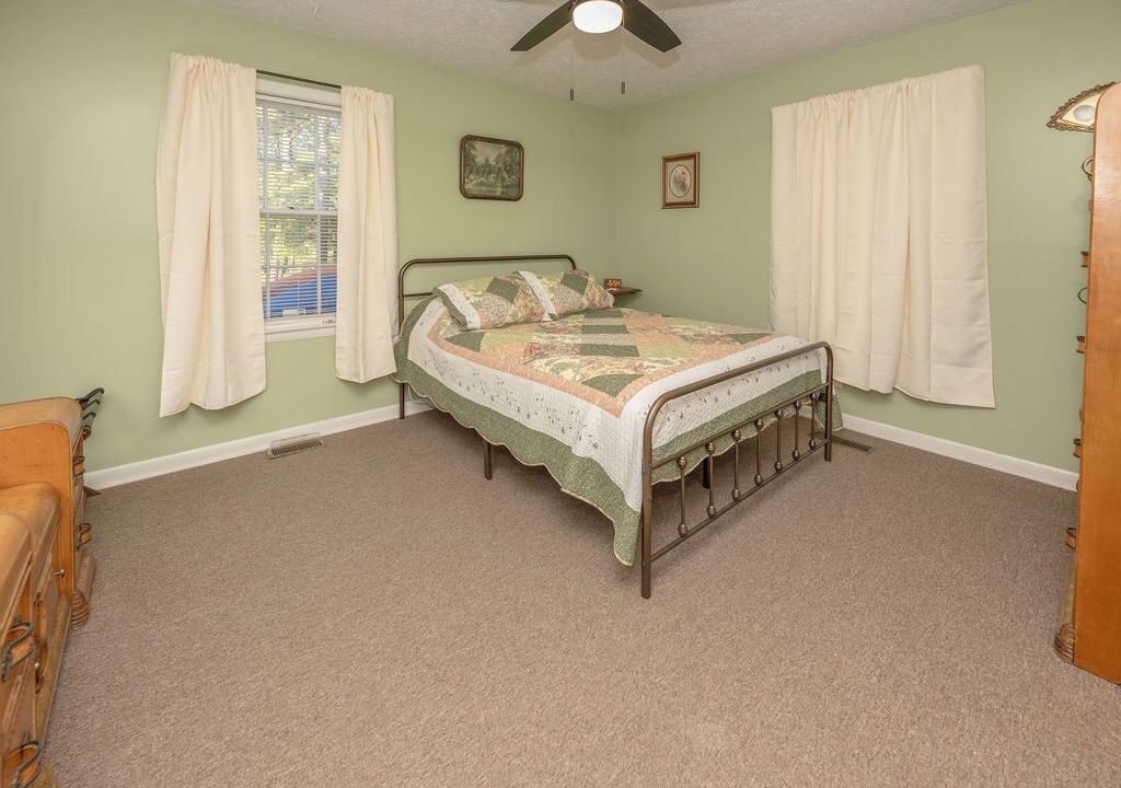 Photo of Bedroom in Spring Hill