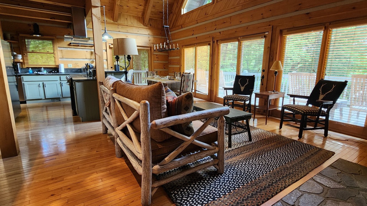 Photo of Livingroom in Cherokee