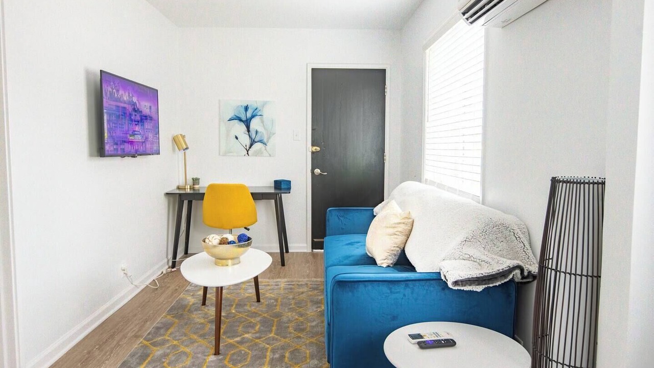 Photo of Livingroom in Five Points South