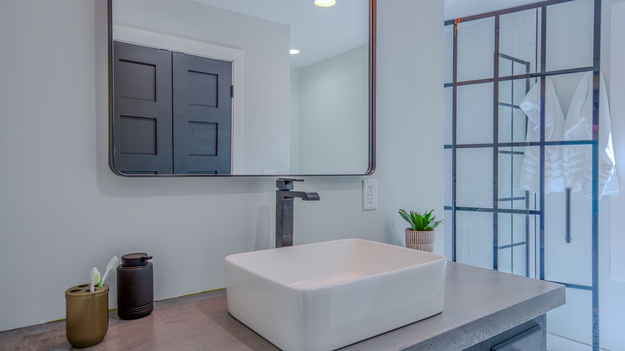 Photo of Bathroom in Zirconia